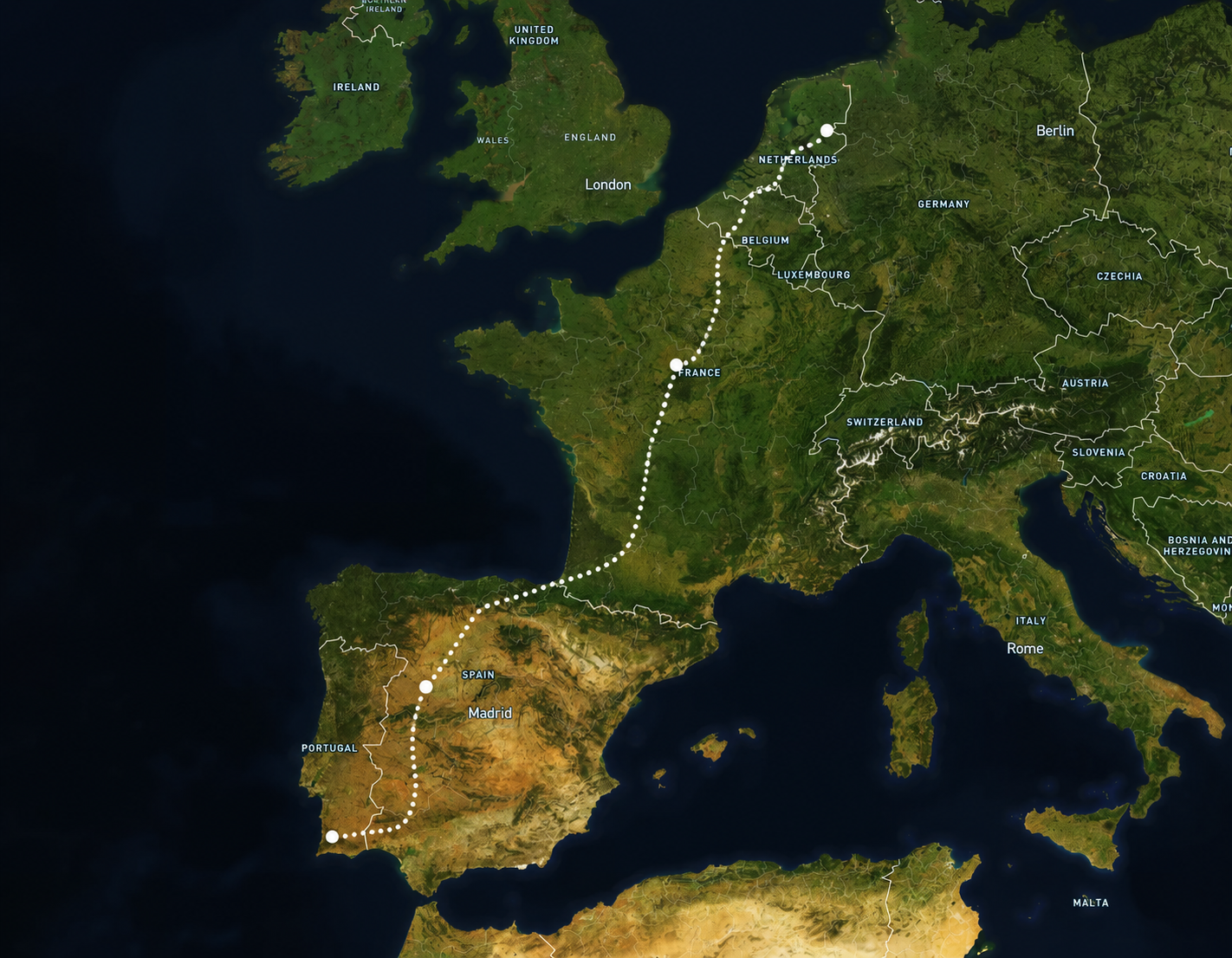 Kaart van West-Europa met de reisroute van Vriezenveen naar Monte da Afeiteira